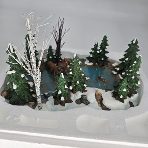 Department 56 Village Mill Creek Pond Retired vintage